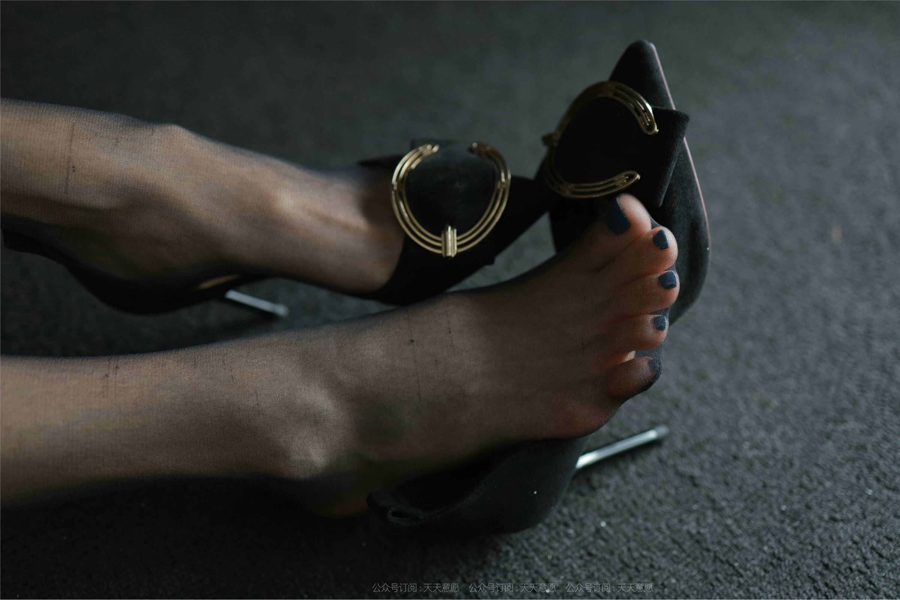 IESS异思趣向  2021.10.03 丝享家936：小六《姓感皮裙》